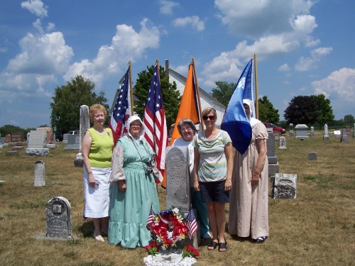 chapter members at marking for Joseph Thomas